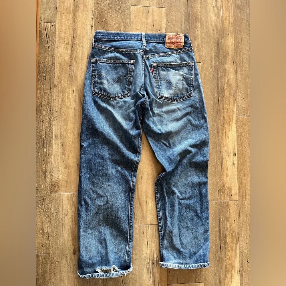 Perfect Distressed broken in Men's Jeans - Picture 3 of 6
